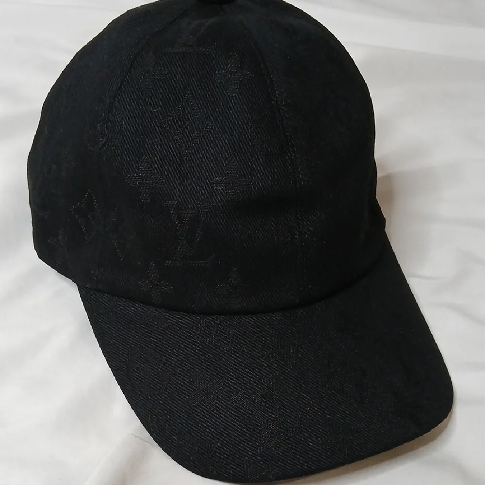 Louis Vuitton Black Monogram Cap